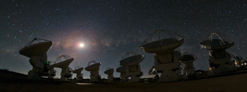 A rede de telescópios ALMA, nos Andes chilenos. O Chile é chamado de 'olhos do mundo' por concentrar 40% da observação astronômica mundial 