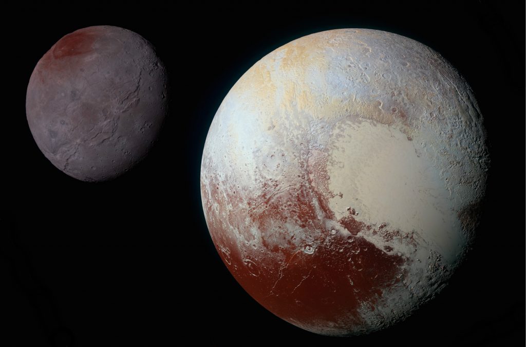 Caronte e Plutão: dois mundos completamente diferentes