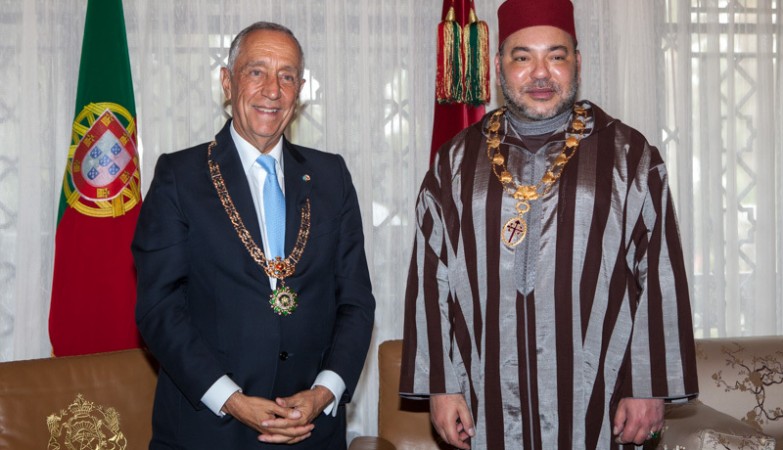 O presidente de Portugal, Marcelo Rebelo de Sousa na visita a Marrocos, onde foi recebido pelo Rei Mohamed VI - foto que foi usada no vídeo do Daesh