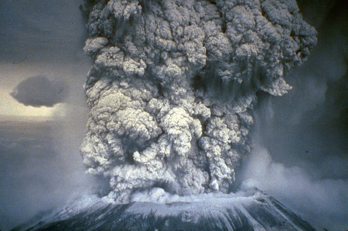 A potência da erupção de 1980 do Monte de Santa Helena levou cinzas a 11 Estados americanos 