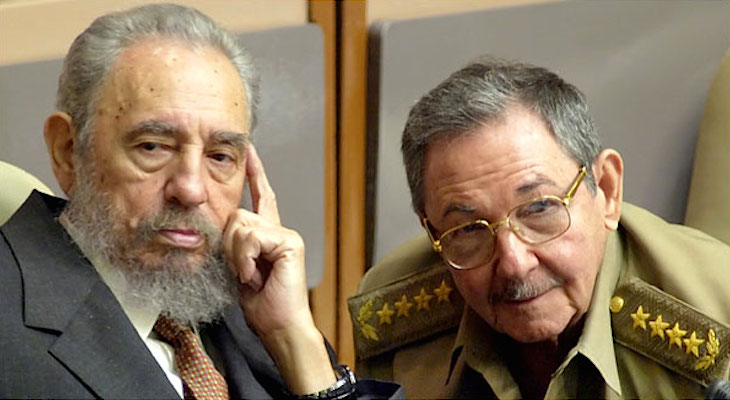 Em 2006, Fidel Castro afastou-se devido a problemas de saúde e delegou o poder no irmão, Raul Castro