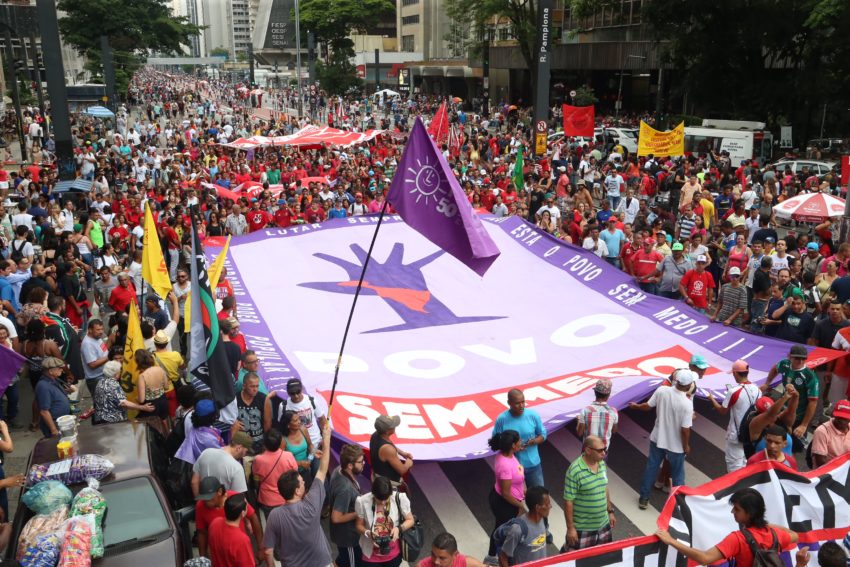 Sao Paulo: Manifestantes realizam ato contra a PEC 55/2016 irá ser votada essa semana