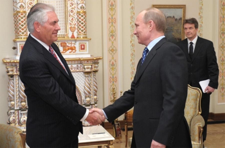 Rex Tillerson, magnata do petróleo e Secretário de Estado de Trump com Vladimir Putin, presidente da Rússia