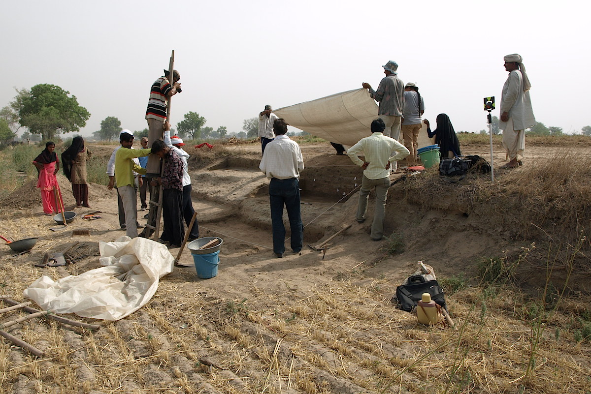 Escavações no sítio arqueológico de Masudpur I, Haryana, India