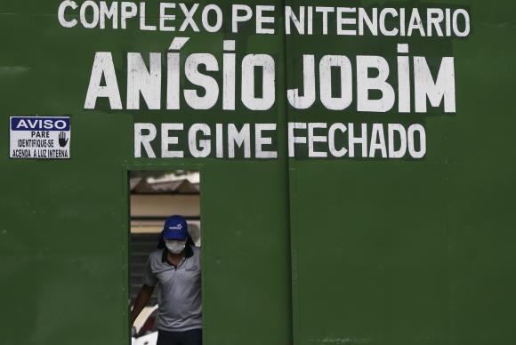 Portão principal do Complexo Penitenciário Anísio Jobim (Compaj), em Manaus
