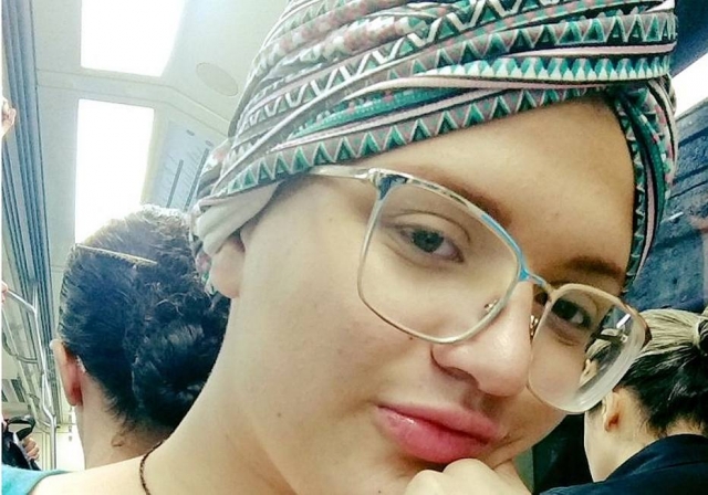 Thauane Cordeiro, 19 anos, está em tratamento para leucemia mielóide aguda