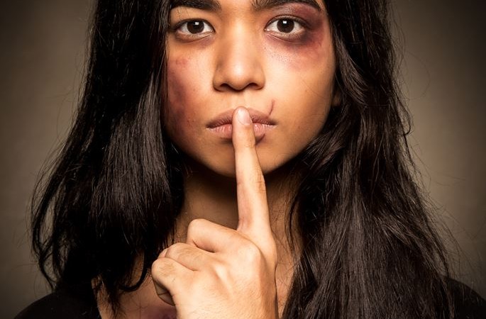 "O Silêncio Magoa", trabalho contra a violência doméstica de alunos da ESPM de São Paulo para a APAV, Associação Portuguesa de Proteção à Vítima.
