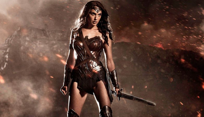 Wonder Woman é interpretada pela atriz israelita Gal Gadot