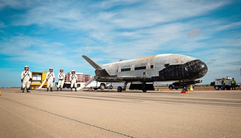 Vaivém Boeing X-37B da USAF