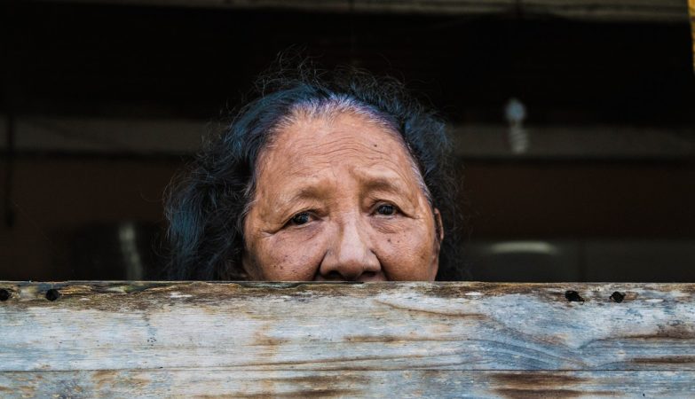 Mulher da comunidade Barreiro