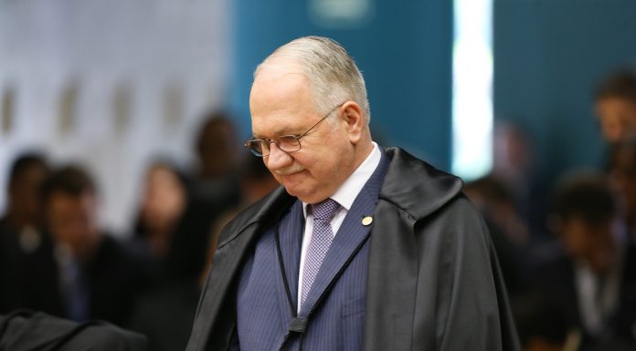 70% dos inquéritos abertos por Fachin envolvem pagamento de caixa 2