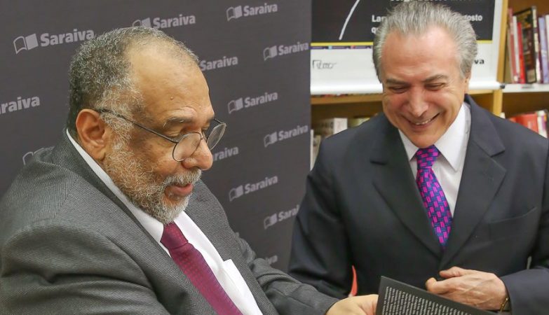O jornalista Jorge Bastos Moreno e o presidente Michel Temer
