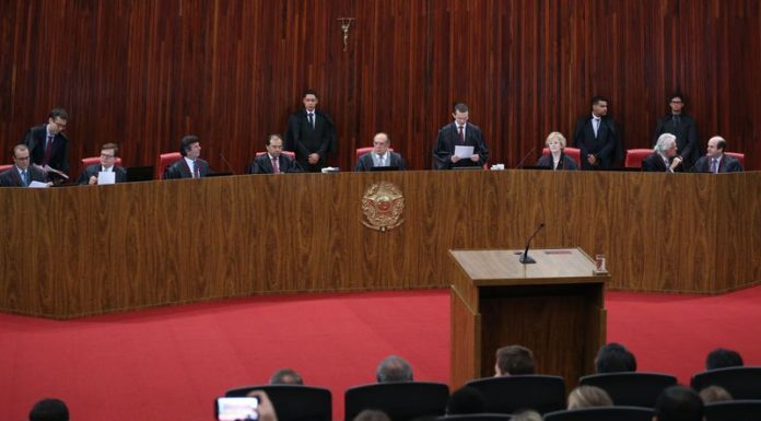 TSE rejeita questões preliminares no julgamento da chapa Dilma-Temer