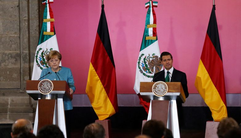 A chanceler alemã Angela Merkel e o presidente do México Enrique Peña Nieto