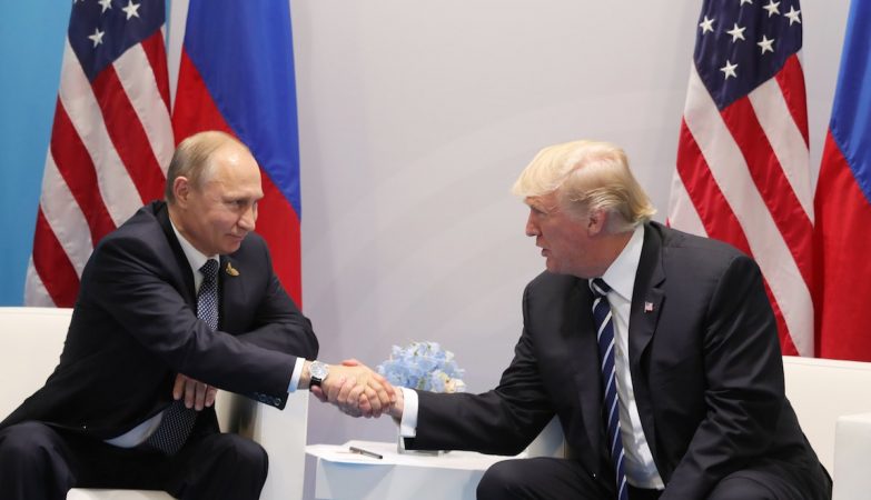 O Presidente russo, Vladimir Putin com Donald Trump na cúpula do G20, no último fim de semana na Alemanha