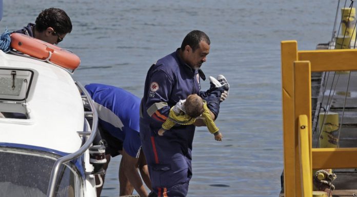 Embarcação com 129 passageiros vira na Baía de Todos os Santos, em Salvador; 22 pessoas morreram