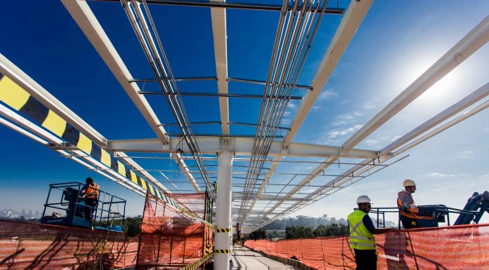 CNI: mais de 2,7 mil obras estão paradas no Brasil