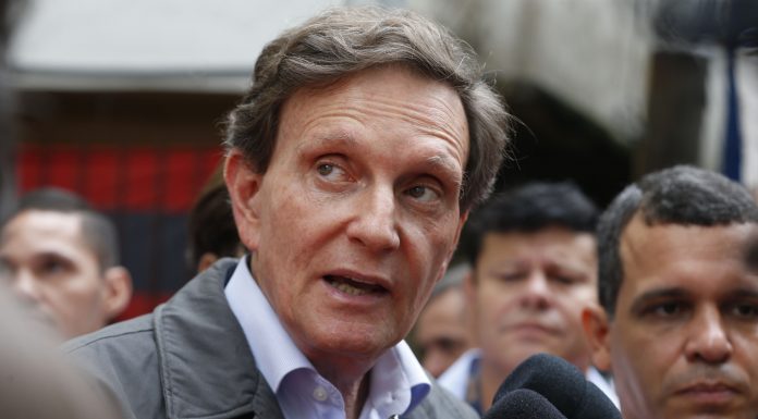 Câmara do Rio rejeita abertura de impeachment contra Crivella