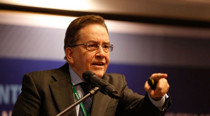 PSC lança ex-presidente do BNDES à Presidência da República