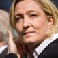 Le Pen se recusa a usar véu e não se reúne com líder islâmico no Líbano