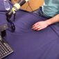 Cientistas criam mão artificial que “vê” os objetos que vai pegar