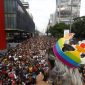 Parada do Orgulho LGBT lota Avenida Paulista e defende Estado laico