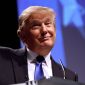 Trump escolheu banqueiro para o governo porque não queria “uma pessoa pobre”