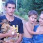 Menino desaparece em Santa Catarina - e sobrevive graças aos seus dois cachorros