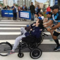 Deficientes visuais, intelectuais e cadeirantes participam da Meia Maratona Internacional de Floripa