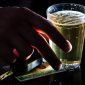 Há fortes evidências de que o álcool danifica diretamente o DNA; e pode provocar o câncer