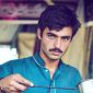 De vendedor de chá a modelo: uma foto mudou a vida de jovem paquistanês