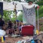 Mais de 50 sem-teto moram em cemitério e chegam a dormir dentro de tumbas em São Paulo
