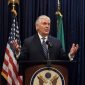 Trump demite Rex Tillerson e diretor da CIA será o novo secretário de Estado