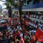 Mais de 50 cidades têm atos contra e a favor de Lula