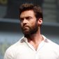 Hugh Jackman apoia menina vítima de bullying: “Eu sou seu amigo”
