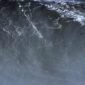 Rodrigo Koxa bate recorde mundial por "domar" maior onda da história do surf