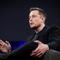 Musk confessa estar “exausto” e as ações da Tesla despencam 8%