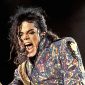 Mulher revela cartas de amor que recebeu (aos 12 anos) de Michael Jackson