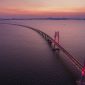 China inaugura a maior ponte marítima do mundo (mas nem todos podem usá-la)