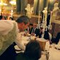 Cúmulo do excesso: revista francesa mostra vídeo de banquete de Carlos Ghosn no Castelo de Versalhes