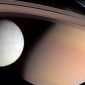 Oceano escondido em lua de Saturno pode ser elemento que faltava para abrigar vida