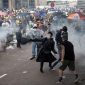 Protestos e medo da repressão policial chinesa marcam fim de semana em Hong Kong