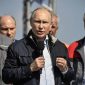 Putin inaugura ponte ferroviária entre Rússia e Crimeia