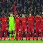 Torcida do Liverpool emociona o mundo cantando You’ll Never Walk Alone para apoiar Chape